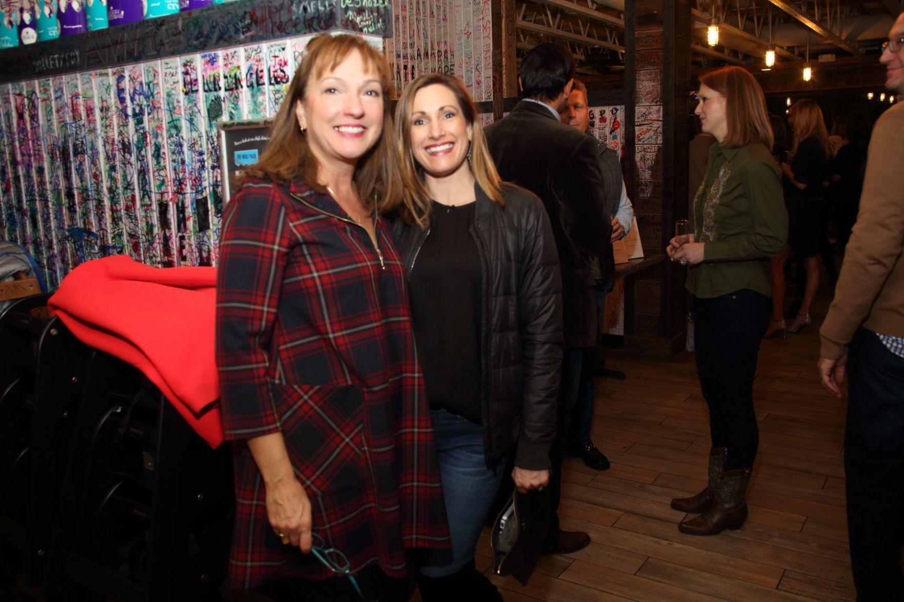 Laura Long, Jessica Kerckhoff